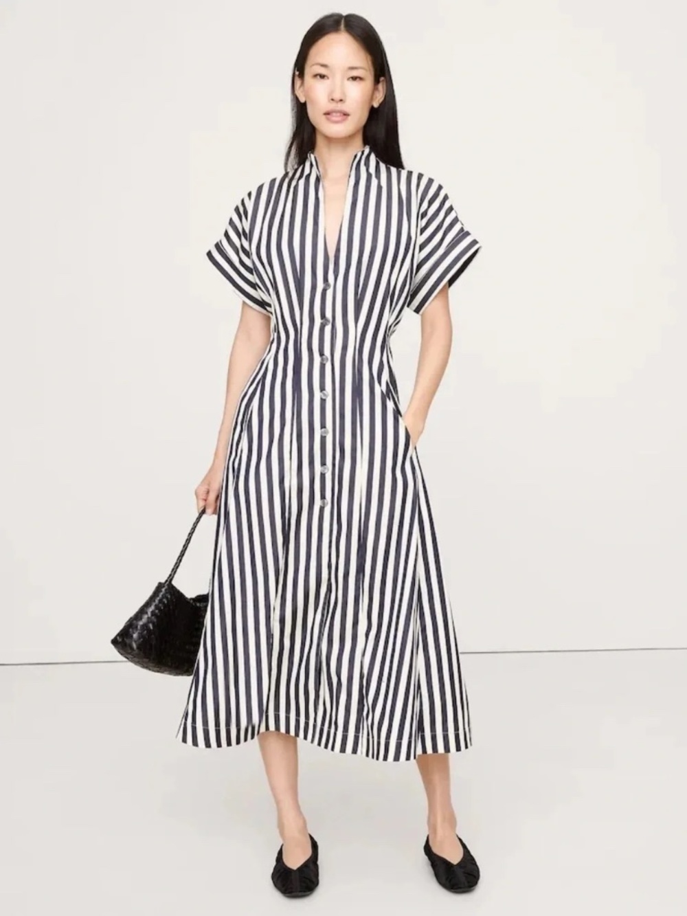 Banana Republic/size 2/ Black and White